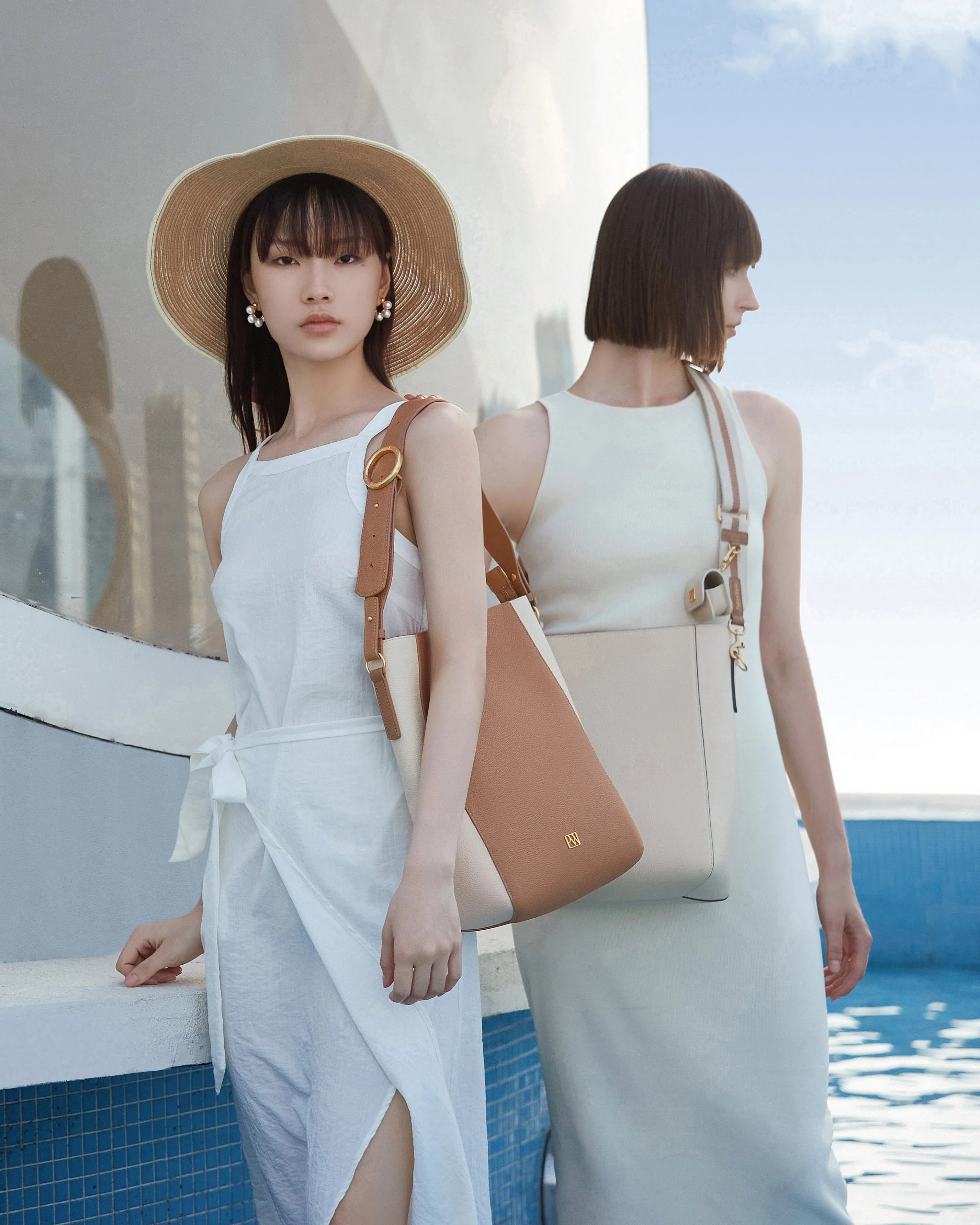 Carrie Medium Tote Bag - Image 35